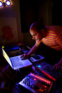 Origen Musica electronica